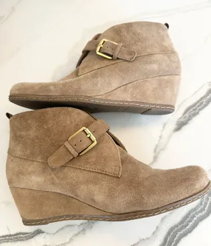 Franco Sarto Amerosa Buckle Wedge Bootie Tan Suede Size 9 thumbnail 1
