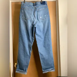 Abercrombie & Fitch The 90s Straight Ultra High Rise Women's Jeans. Size 31/12 thumbnail 3