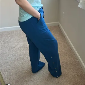 Athleta wide leg comfy pants. XS/S thumbnail 12