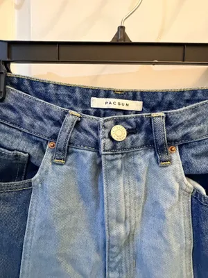PacSun Two-Tone 90s Boyfriend Jeans Size 26 thumbnail 2