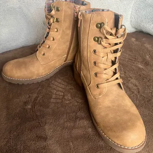 Crown Vintage Tan Ankle Boots Size 8.5 thumbnail 4