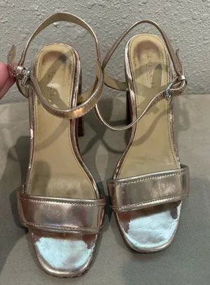 Coach Gold Women's Sandals‎ Heels Size 7.5 B thumbnail 1
