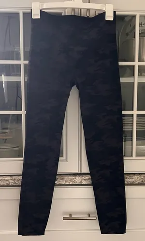 SPANX Gray and Black Camo Leggings‎ thumbnail 1