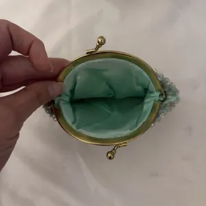 Coin purse bag Gold Kiss lock opening Satin Mint Green Sequins Vintage Fancy thumbnail 4