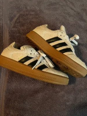 Adidas Men’s Sneakers thumbnail 3