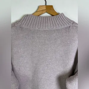 Amour Vert Women’s 100% Merino Wool Chunky Cable Knit Soft Sweater Lilac Sz XL thumbnail 9