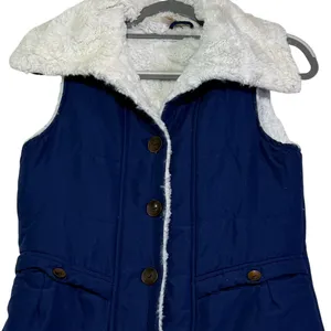 Red Camel Vest Womens Small Blue Faux Fur Trimmed Sleeveless Padded‎ Button thumbnail 1