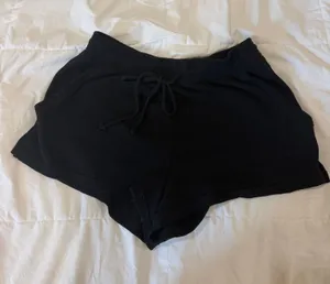 Gilly Hicks shorts thumbnail 1