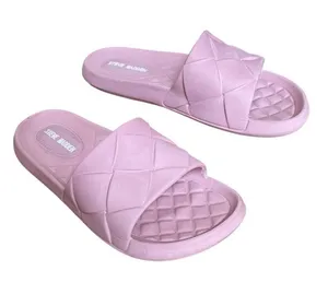 Steve Madden Womens Soulful Pink Woven Pool Slides Slip On Sandals Sz 7 thumbnail 1