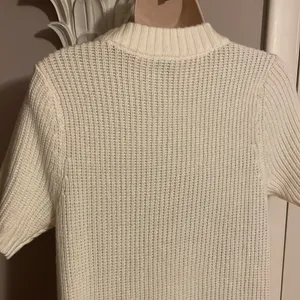 Torrid Short Sleeve‎ Sweater Size L thumbnail 3