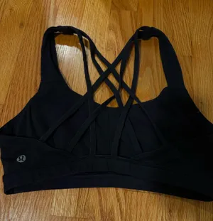 Lululemon  thumbnail 2