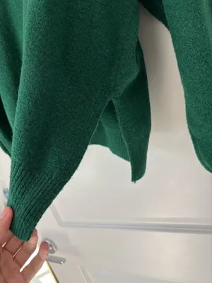 Green Wool Sweater Size M thumbnail 3