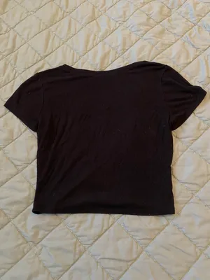 Black Basic Tshirt Size M thumbnail 2