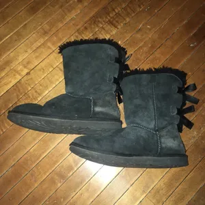 UGG shearling lined boots with bows in the back thumbnail 2