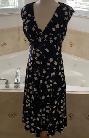 Mid length dress from Anne Klein thumbnail 1