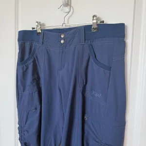 Kuhl Womens Navy Capri Hiking Shorts Size 10 Lightweight Breathable Outdoors thumbnail 2
