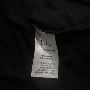 NEW Lulu’s Eyes On Me Black Long Sleeve Tunic Top Women’s Medium thumbnail 4