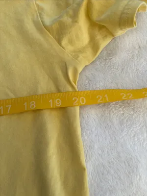 Prana size small oversized Tshirt Positive Bee Graphic Yellow Tee boho thumbnail 5