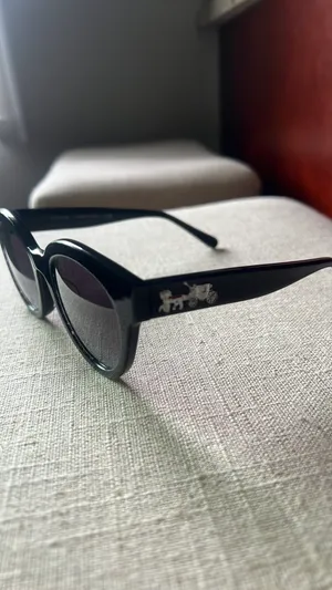 Coach Sunglasses thumbnail 3