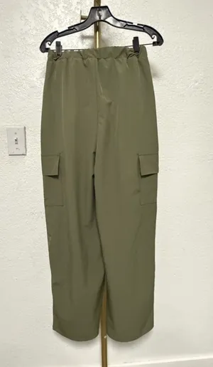 Derek Heart Olive Green High-Waisted Wide-Leg Cargo Pants - Size M 🌿✨ thumbnail 6