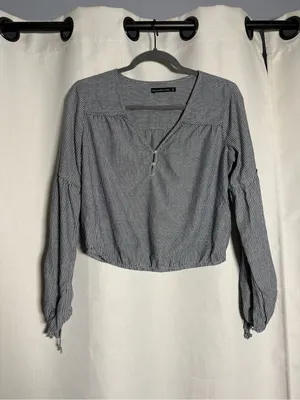Abercrombie & Fitch Blue and White Striped Long Sleeve Blouse Size Small thumbnail 6