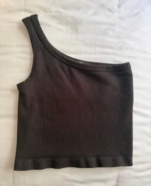 Vestique Black Top One-Shoulder thumbnail 2