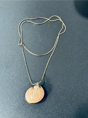 Gold Layered Necklace with Beige Swirl Pendant thumbnail 6