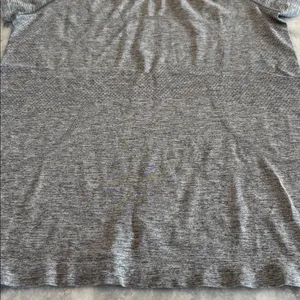 Lululemon Swiftly Tee Gray Size 10 thumbnail 3
