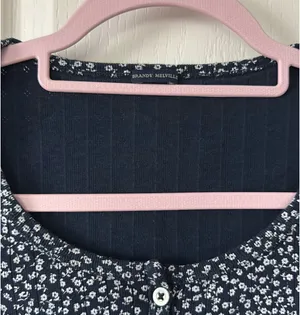 Brandy Melville Navy Floral Zelly Top thumbnail 2