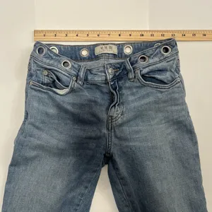 Sz 26 Rivet Detail Belt Out Crop Bootcut in Blue FREE PEOPLE thumbnail 8