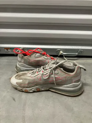 Nike Air Max 270 size 11.5. thumbnail 4