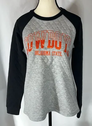 G-III 4Her Oklahoma State Cowboys Woman’s Quilted Sequin Raglan Shirt Medium thumbnail 1