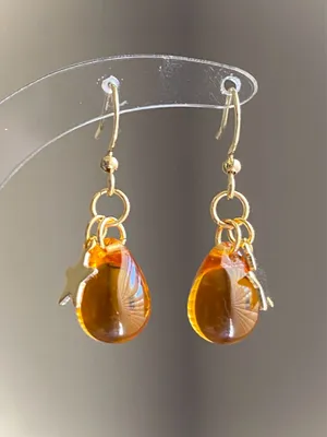 Handmade amber Czech glass teardrop & gold stainless star cute dangle earrings 🤎🌟 thumbnail 3