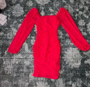 Red dress thumbnail 1