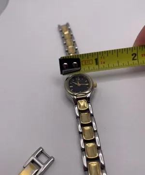 Working Ladies Timex Two Tone Women's Wrist Watch thumbnail 11