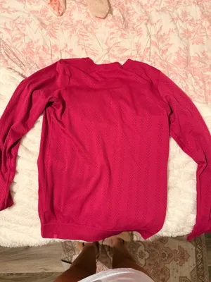 Lululemon Top thumbnail 2