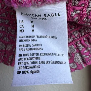 American Eagle Peasant Boho Shirt Cottage Pink Floral 100% Cotton Size Medium thumbnail 5