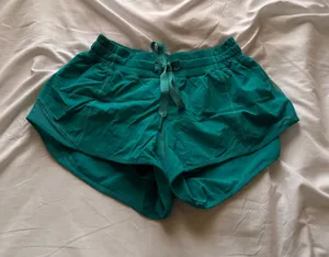 Lululemon Hotty Hot Shorts 2.5" thumbnail 1