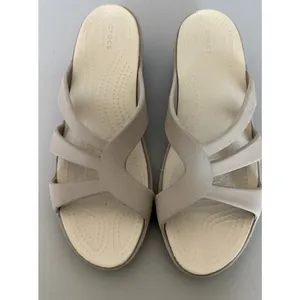 Crocs Sanrah Strappy Wedge Slide Sandals Womens Size 9‎ Taupe Comfort Casual thumbnail 4