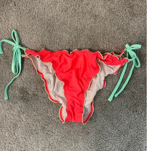 NWT Cupshe Coral Mint Ruffle Tie Bikini Set Top M Bottom L thumbnail 5