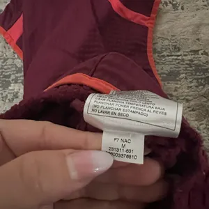 Nike Maroon Golf Zip Up Vest Size Medium thumbnail 5
