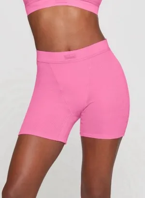 Skims Cotton Rib Boxer Shorts in Sugar Pink Medium thumbnail 1