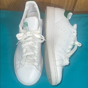 Adidas White and Green Stan Smith Sneakers thumbnail 4