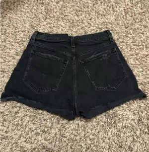 Abercrombie High-Rise Jean shorts thumbnail 3