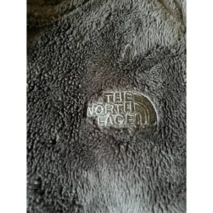 The North Face Black Fleece Vest Women’s Medium thumbnail 3