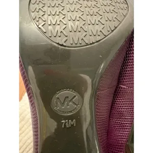 Michael Michael Kors Plum Lizard Embossed Pointed Toe Pumps Purple Heels 7.5M‎ thumbnail 8
