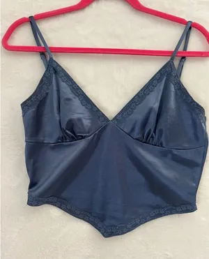 Better Be Navy Blue Satin Lace‎ Trim Handkerchief Hem Cropped Camisole Top Large thumbnail 1