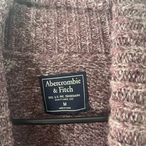 Abercrombie &‎ Fitch Size Medium Purple Knit Cowl Neck Sweater Preppy Academia thumbnail 7