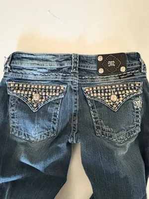Miss Me Bootcut Jeans Size 27 Studded Pocket Medium Wash thumbnail 3