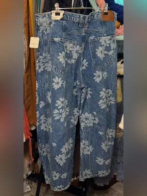 NWT Free People We The Free Good Luck Printed Barrel Jeans - laser Daisy - 33 thumbnail 12